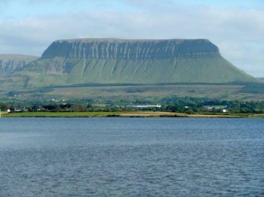 Old Fort Lodge Sligo Bagian luar foto